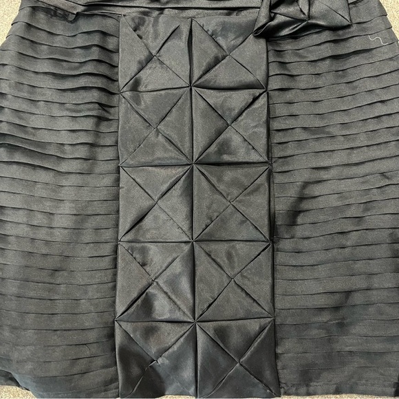 BEBE Mini Dress Size Medium Black Silk NWT Pleated Strapless Party Cocktail LBD - Picture 7 of 12